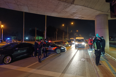 Bursa'da yolun karşısına geçmek isterken araç çarptı! Durumu ağır