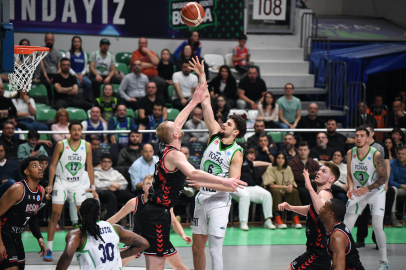 TOFAŞ, son saniye basketiyle Avrupa'ya veda etti