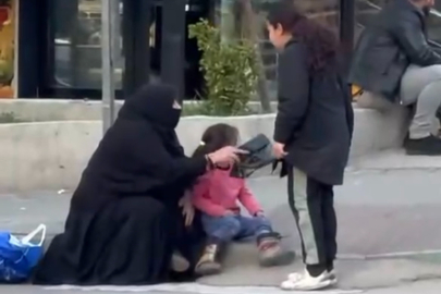 Bursa’da ilginç anlar: Dilenciler yer için kavga etti!