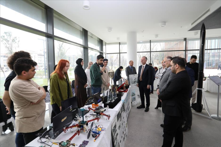 İnegöl’de ‘Bilim ve Teknoloji Haftası’na özel sergi - Bursa Hayat Gazetesi - 2