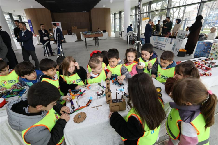 İnegöl’de ‘Bilim ve Teknoloji Haftası’na özel sergi - Bursa Hayat Gazetesi - 4