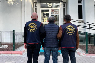 Bakan Yerlikaya duyurdu: FETÖ’cü eski emniyet müdürü Ankara’da yakalandı!