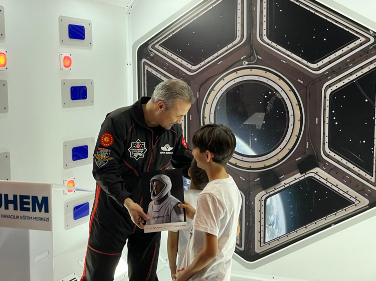 Türkiye’nin ilk astronotu Alper Gezeravcı, Bursa’da! -Bursa Hayat-3