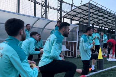 Bursa’da futbolculardan örnek davranış: Oruca da antrenmana da ara vermediler