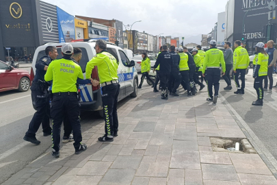 İnegöl'de kasksız motosiklet sürücüsüne ceza: Polis ekiplerine direndi
