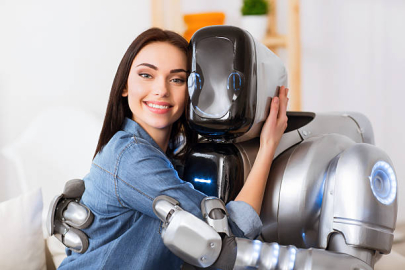 Hedef kitle daha çok yalnızlar: Robot eşler aile kurumunu tehdit ediyor