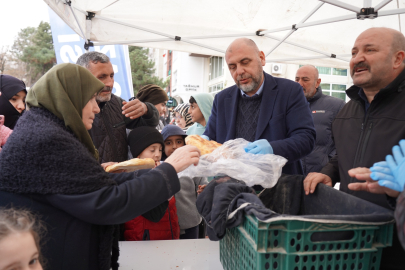 Ramazan’da paylaşma ve dayanışmanın simgesi: Orhangazi’de pide ikramı
