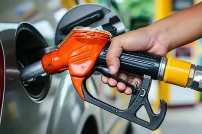 Bursa akaryakıt fiyatları | Sürücüler fiyat değişimlerini takip ediyor? 19 Mart 2025