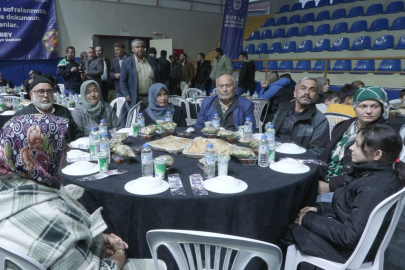Bursa’da 17 ilçedeki iftar programlarının finali Büyükorhan’da yapıldı