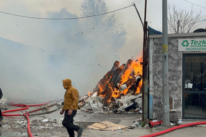 Bursa’da geri dönüşüm tesisinde korkutan yangın!