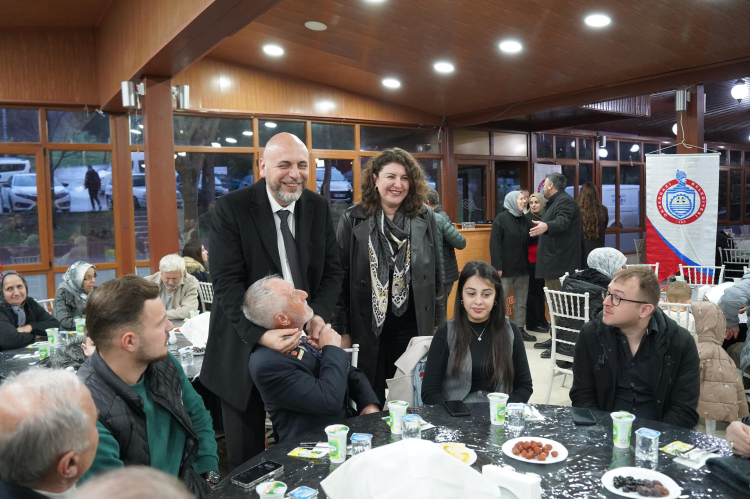 Orhangazi’de şehit aileleri ve gazilerle manevi iftar - Bursa Hayat Gazetesi-2