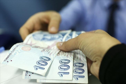 Çalışanlarına 29 maaş ikramiye dağıttı! Ahmet Yüce kimdir?