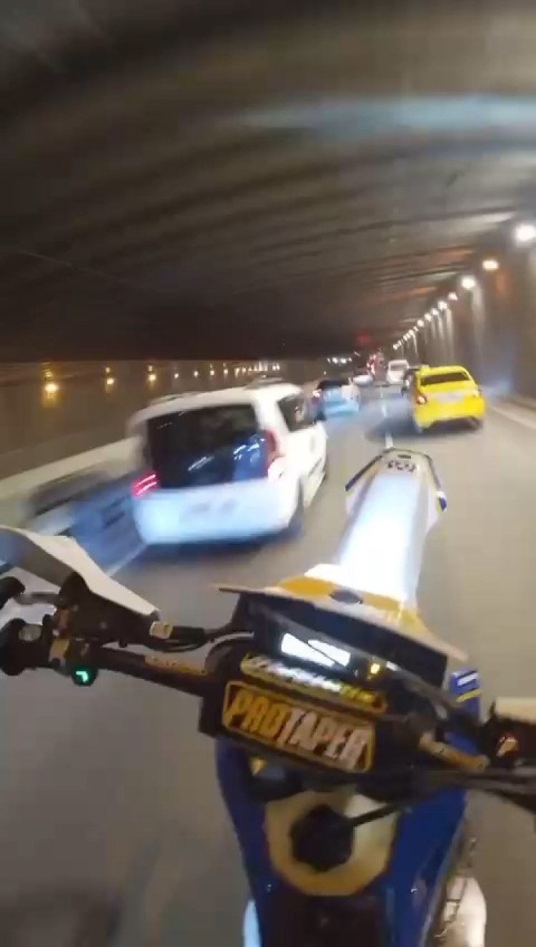 Bursa’da motosikletle trafikte terör estiren sürücü gözaltına alındı - Bursa Hayat Gazetesi-3