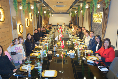 Bursa Halkla İlişkiler Derneği iletişim profesyonellerini iftarda buluşturdu