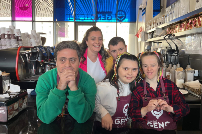 Down sendromlu gençler Genç Kafe’de barista oldu