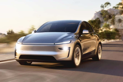 Yenilenen Tesla Model Y Türkiye’de!