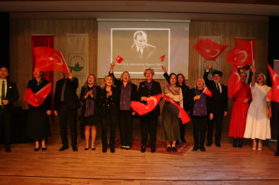 BUSADER, Cumhuriyet dönemi hekimlerini sahneye taşıdı!