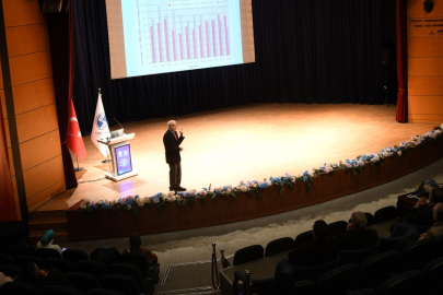 Sakarya Üniversitesi'nde hidrojen ekonomisi tartışıldı