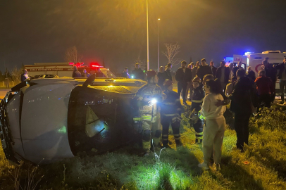 Bursa'da otomobil takla attı: biri ağır, iki yaralı