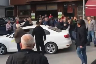Bursa'da iftar saati yol kavgası! Ortalık savaş alanına döndü