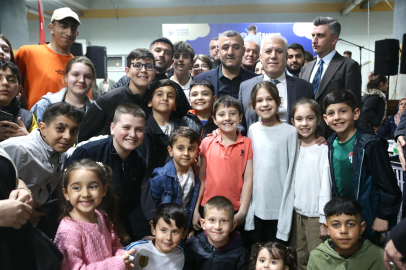 Başkan Mustafa Bozbey’den Yunuseli Mahallesi'nde gençlere halı saha müjdesi