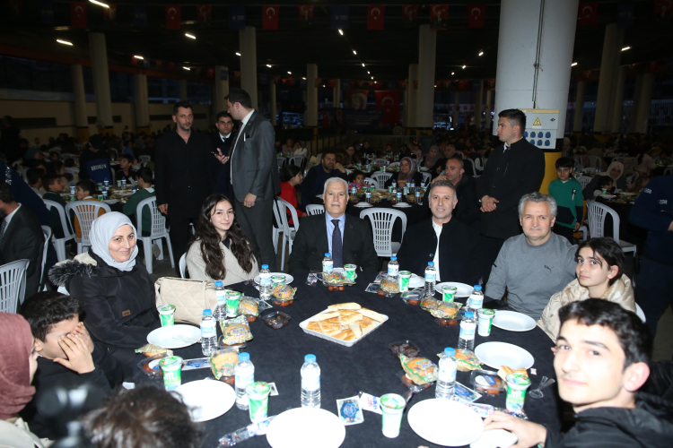 Bursa Büyükşehir Belediye Başkanı Mustafa Bozbey kentsel dönüşüm vizyonunu paylaştı - Bursa Hayat Gazetesi-2