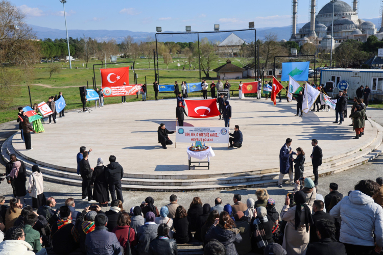 Nevruz ateşi Bursa Uludağ Üniversitesi'nde yandı: Birlik ve kardeşlik mesajı verildi - Bursa Hayat Gazetesi-2
