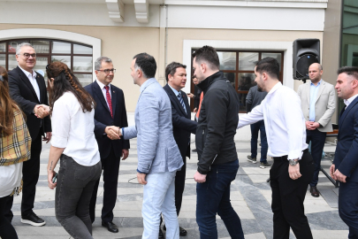 Başkan Aydın, Osmangazi Belediye ailesiyle bayramlaştı