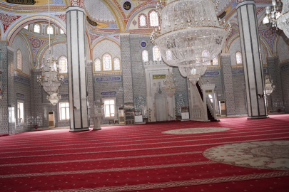 Orhangazi’de camiler bayram için hazır: Belediye Bayram özel hazırlıklarını tamamladı