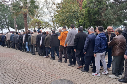 Bursa'da bayramlaşma kuyruğu!