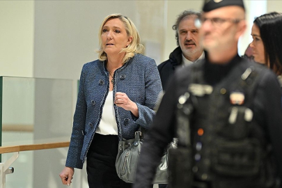 Marine Le Pen, yolsuzluktan suçlu bulundu: 2027 adaylığı riske girdi