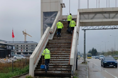 Bursa Büyükşehir Belediyesi 9 günlük tatilde temizlikten ödün vermiyor