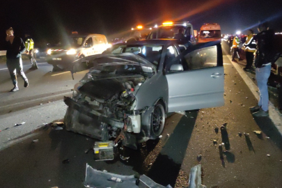 Gebze-Orhangazi-İzmir Otoyolu'nda feci kaza: 1 ölü, 7 yaralı