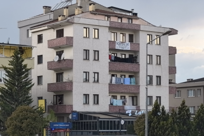Bursa'da korkunç olay! 4 metre yükseklikten kafa üstü beton zemine düştü