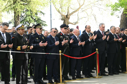 Bursa'nın fethinin yıldönümünde Davut Gürkan'dan kutlama mesajı