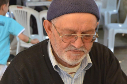 Bursa Yenişehir'de trafik kazasında 85 yaşındaki adam hayatını kaybetti