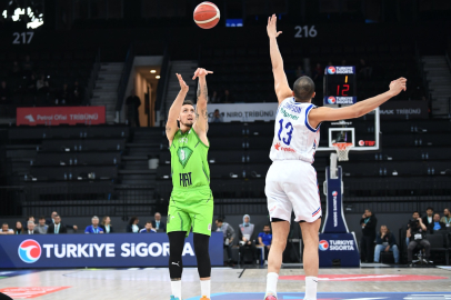 TOFAŞ, Deplasmanda Anadolu Efes’e direnemedi