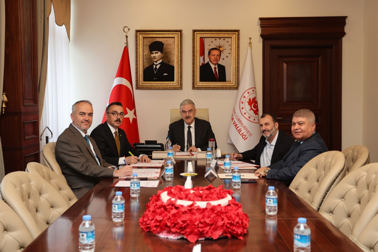 Bursa İnegöl’e yeni aile sağlığı merkezi için önemli bağış - Bursa Hayat Gazetesi-2