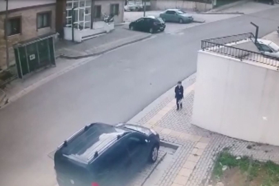 Bursa’da kaldırımda yürürken köpeklerin saldırısına uğradı
