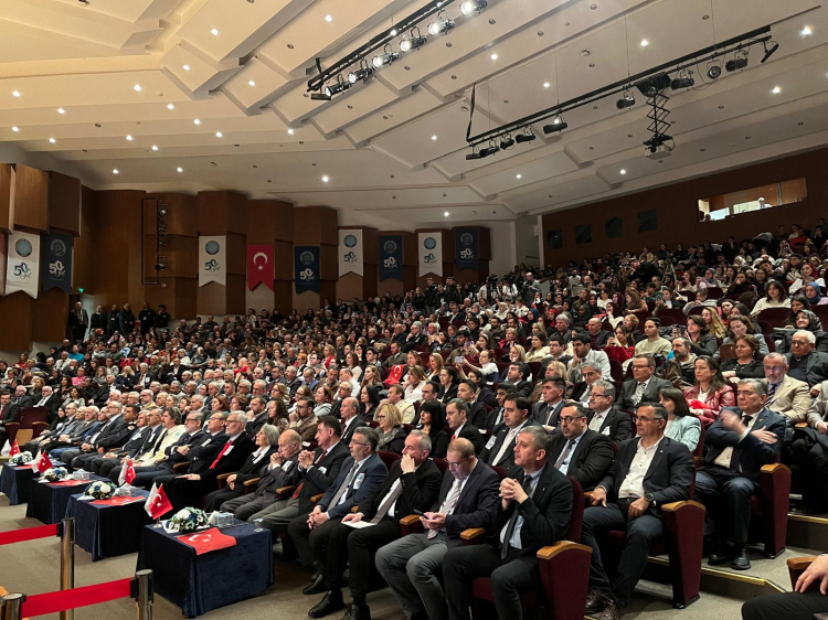 Bursa Uludağ Üniversitesi 50. yaşını coşkuyla kutladı -Bursa Hayat-4