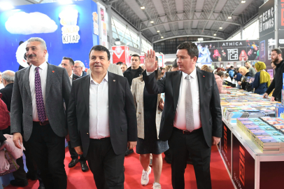 Bursa Kitap Fuarı’nda Osmangazi rüzgarı!