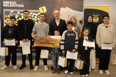 Başkan Taban’dan genç okurlara ödül