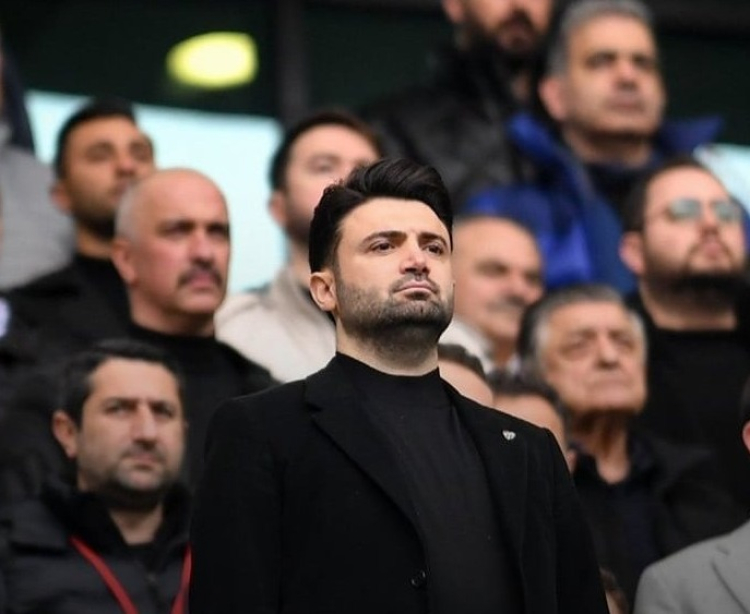 Mahmut Orhan'ın Bursaspor konserine yoğun ilgi! Başkan Çelik'ten açıklama-Bursa Hayat Gazetesi-2