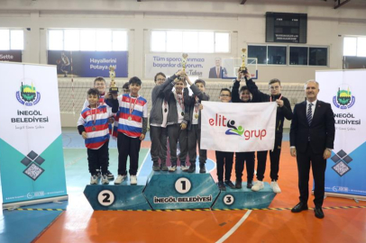 İnegöl’de spor coşkusu: Kupa ve madalyalar sahiplerini buldu