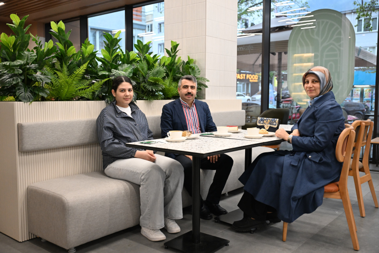 Yıldırım Belediyesi'nden yeni sosyal proje: Yıldırım Kafe kapılarını açtı - Bursa Hayat Gazetesi-4