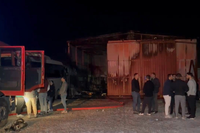 Bursa'da servis minibüsü alev aldı