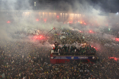 Bursaspor’un şampiyonluk coşkusu 2010’un hatırasını canlandırdı