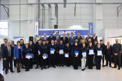 Bursa'da ÜNİMEK programı ile gençler, kariyerlerine güçlü bir başlangıç yaptı