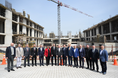 AK Parti heyetinden BTÜ’ye ziyaret! Yeni yurt ve fakülte binaları incelendi