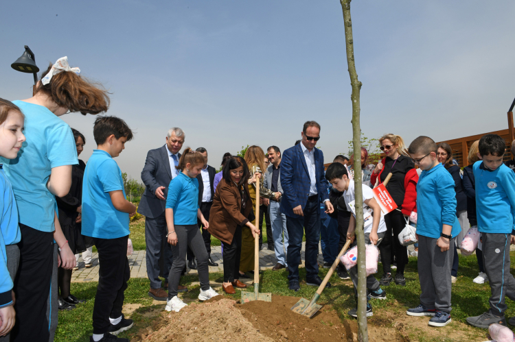 Osmangazi'de Kütüphane Haftası farklı kutladı: En çok okuyanlar ödüllendirildi - Bursa Hayat Gazetesi-6